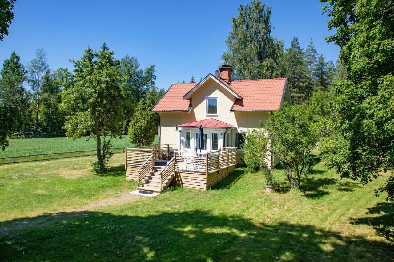 Welcome To Vimmerby Where You Live Close To Nature In A Quiet Environment But Still Close To Astrid Lindgren'S World Villa Exterior foto